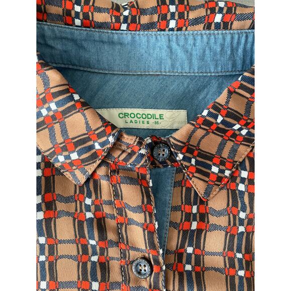 Crocodile Ladies Button Up Blouse MOD abstract pattern - Picture 4 of 9